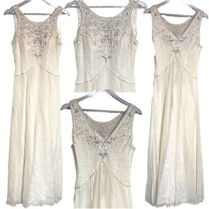 Vintage‎ Alyce Design 6 silk beaded sleeveless wedding dress with built in cups